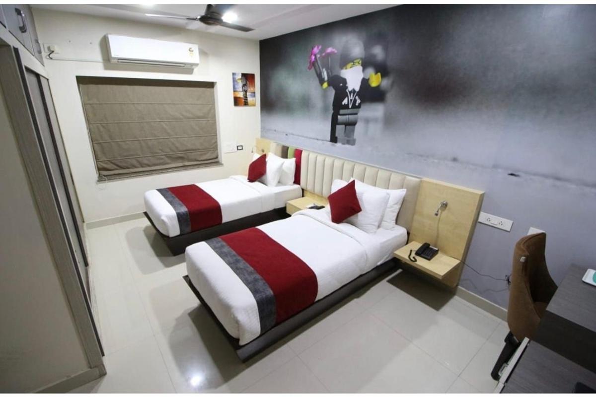 The Butterfly Luxury Serviced Apartments Visakhapatnam Buitenkant foto